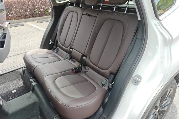 Used BMW X1 2020 sDrive20Li Fashion Model Left Rear Seat