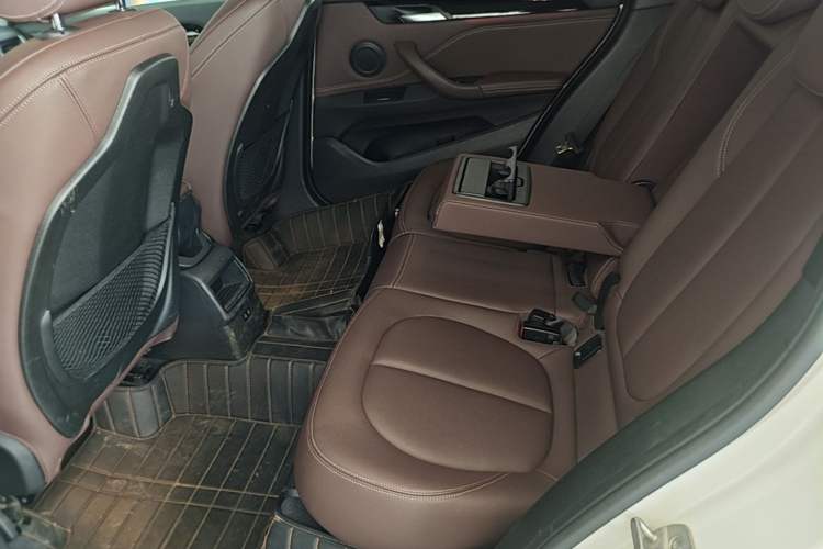 Used BMW X1 2020 sDrive20Li Fashion Model Left Rear Seat