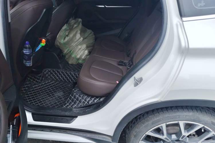 Used BMW X1 2020 xDrive25Li Luxury Edition Left Rear Seat