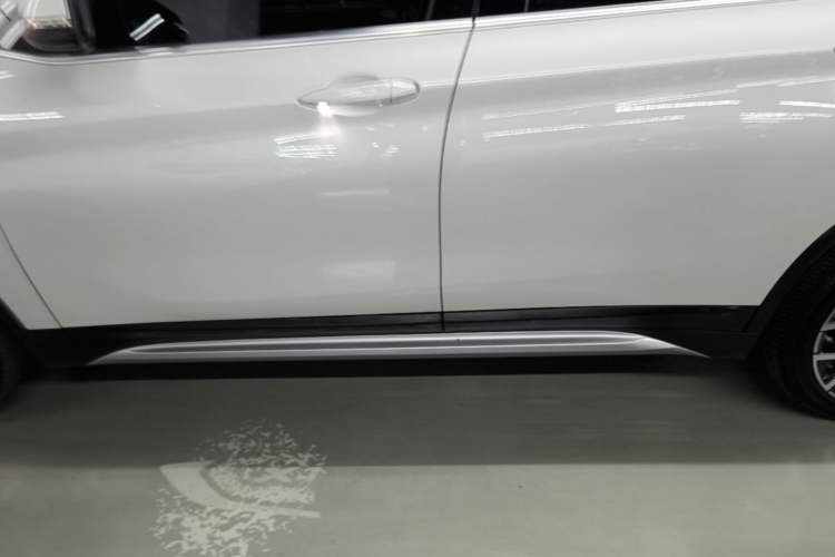 Used BMW X1 2020 xDrive25Li Luxury Edition Left Side Sill