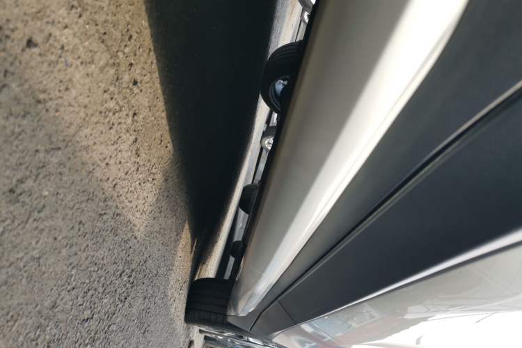 Used BMW X1 2020 xDrive25Li Luxury Edition Left Side Sill