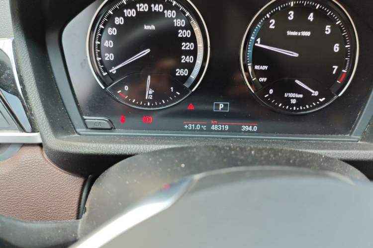Used BMW X1 2020 sDrive20Li Fashion Model Odometer Close Up
