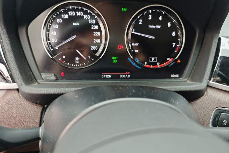 Used BMW X1 2020 sDrive20Li Premium Edition Odometer Close Up