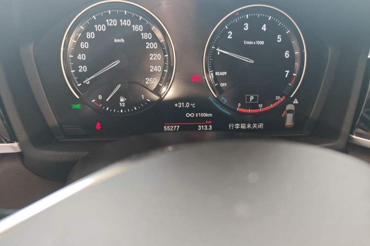 Used BMW X1 2020 sDrive25Li Leading Model Odometer Close Up