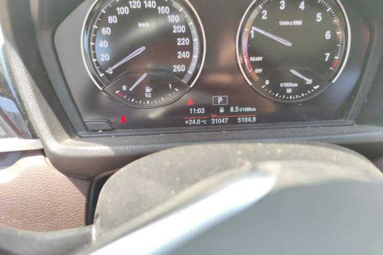 Used BMW X1 2020 sDrive20Li Fashion Model Odometer Close Up