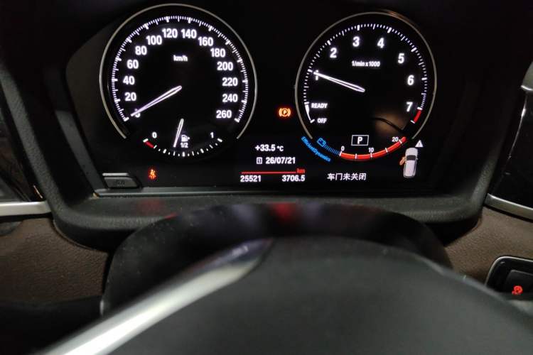Used BMW X1 2020 sDrive25Li Leading Model Odometer Close Up