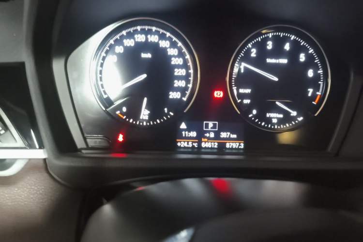 Used BMW X1 2020 sDrive20Li Fashion Model Odometer Close Up