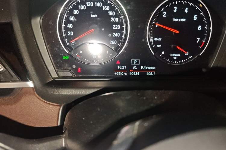 Used BMW X1 2020 sDrive20Li Fashion Model Odometer Close Up