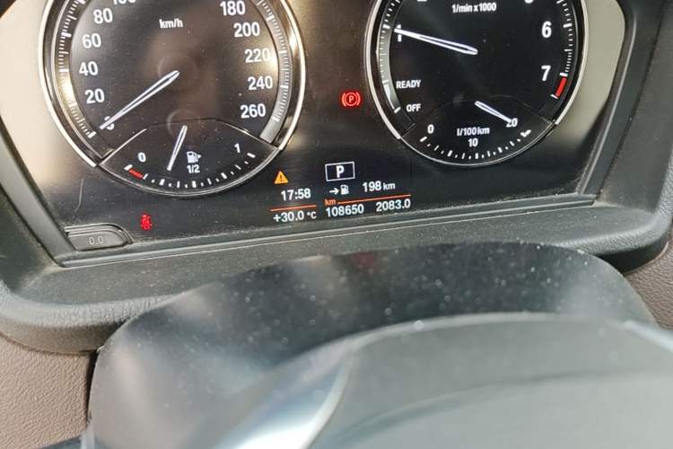 Used BMW X1 2020 sDrive20Li Fashion Model Odometer Close Up