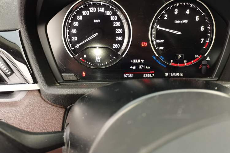 Used BMW X1 2020 sDrive20Li Premium Edition Odometer Close Up