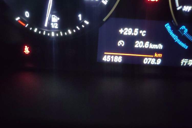 Used BMW X1 2020 sDrive25Li Leading Model Odometer Close Up