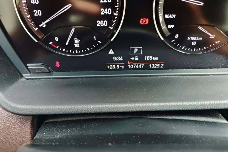Used BMW X1 2020 sDrive20Li Fashion Model Odometer Close Up