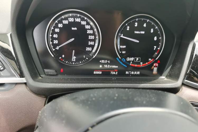 Used BMW X1 2020 sDrive20Li Premium Edition Odometer Close Up