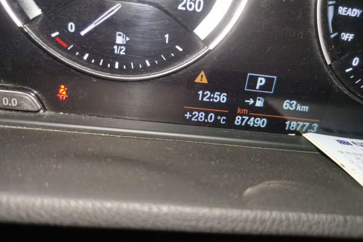 Used BMW X1 2020 sDrive20Li Fashion Model Odometer Close Up
