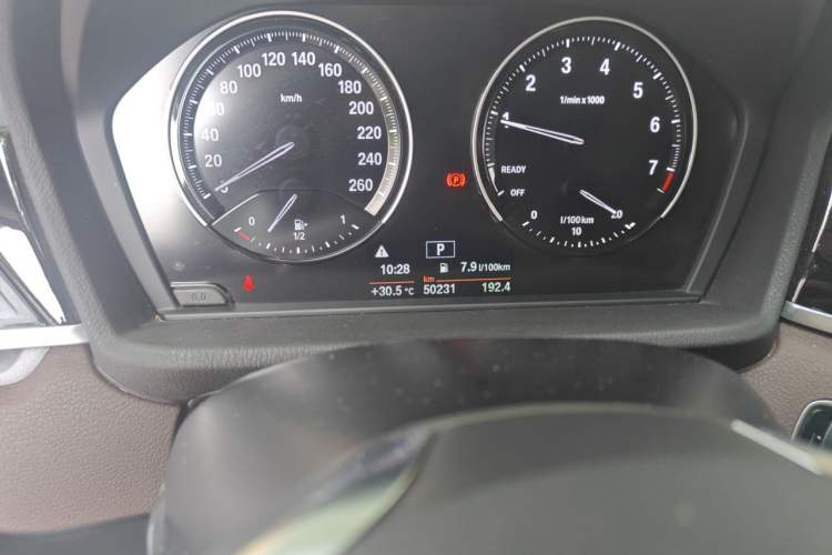 Used BMW X1 2020 sDrive20Li Fashion Model Odometer Close Up