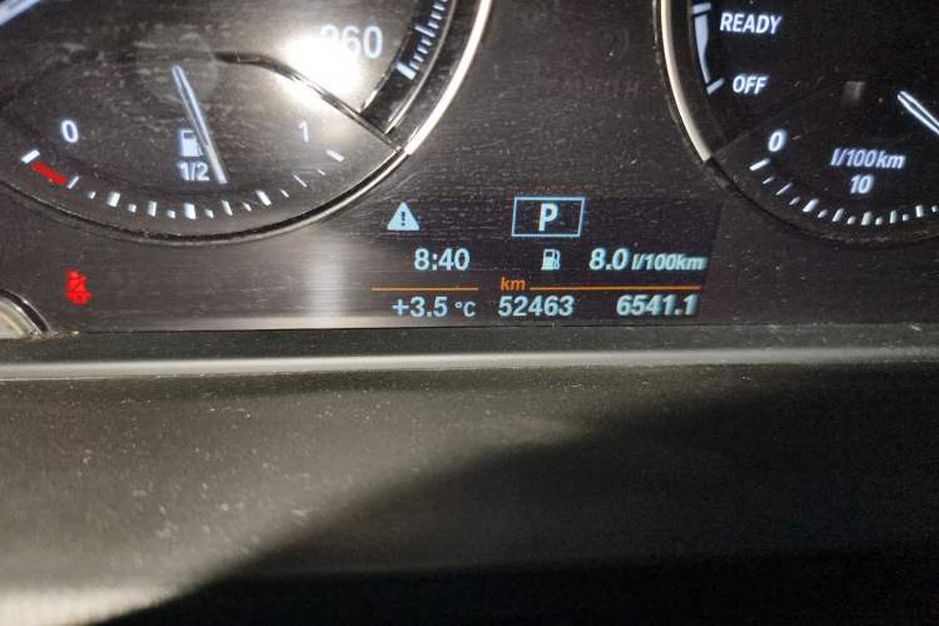 Used BMW X1 2020 sDrive20Li Fashion Model Odometer Close Up