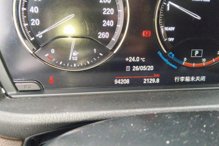Used BMW X1 2020 sDrive25Li Leading Model Odometer Close Up