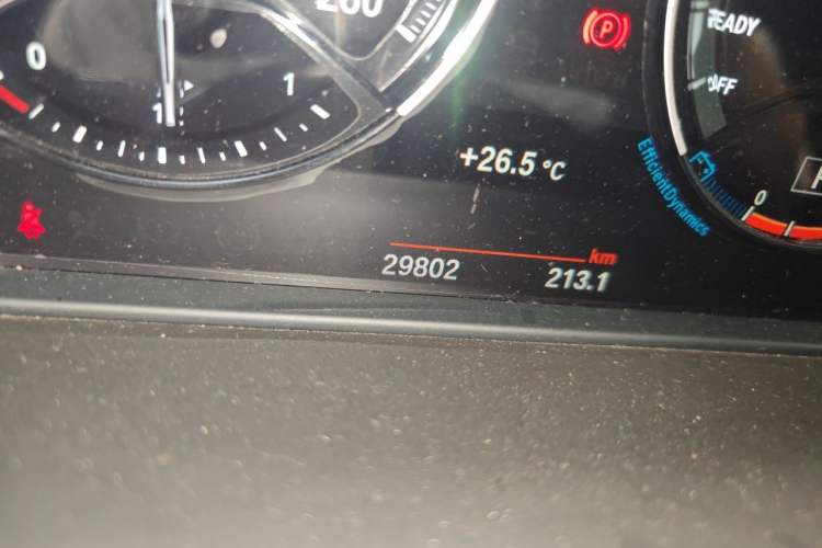 Used BMW X1 2020 sDrive20Li Premium Edition Odometer Close Up