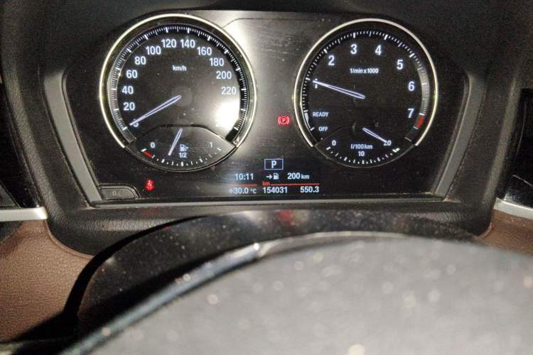Used BMW X1 2020 sDrive20Li Fashion Model Odometer Close Up