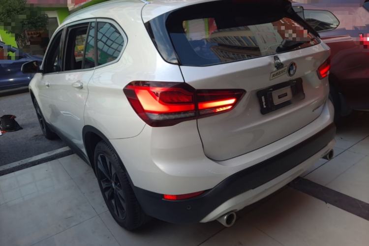 Used BMW X1 2020 sDrive20Li Fashion Model Rear Left 45 Deg