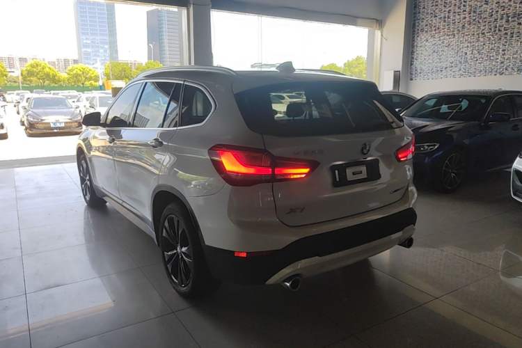 Used BMW X1 2020 sDrive20Li Fashion Model Rear Left 45 Deg