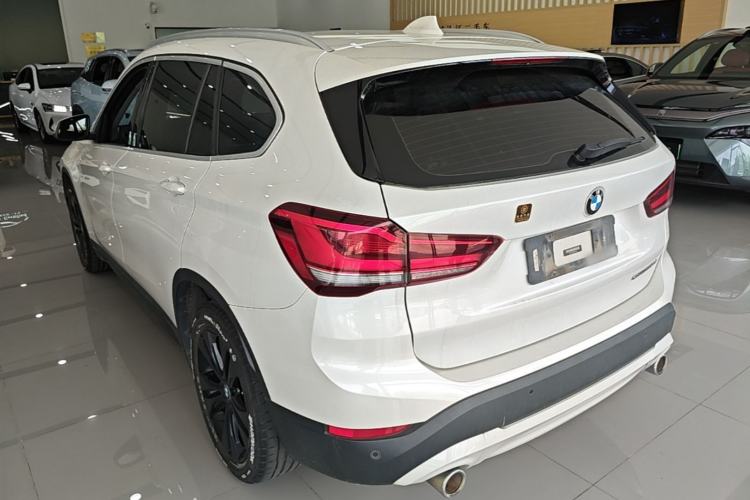 Used BMW X1 2020 sDrive20Li Fashion Model Rear Left 45 Deg