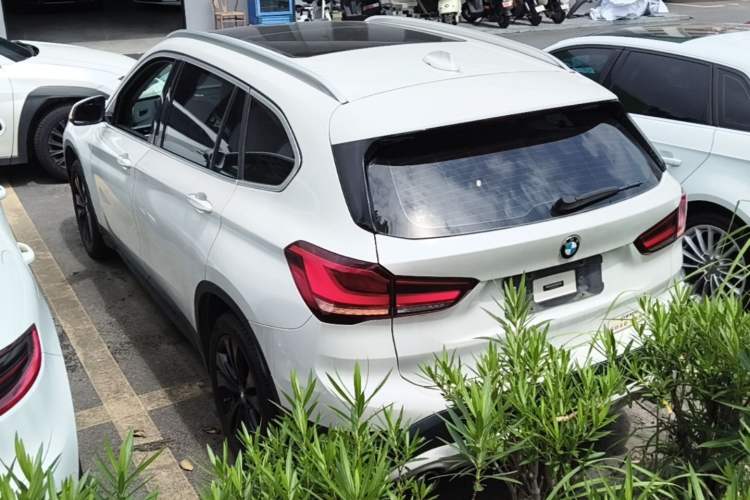 Used BMW X1 2020 sDrive20Li Fashion Model Rear Left 45 Deg
