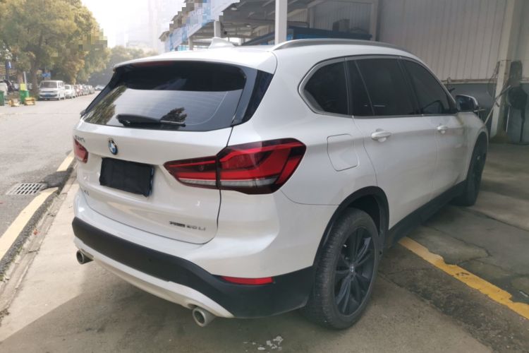 Used BMW X1 2020 sDrive20Li Fashion Model Rear Right 45 Deg