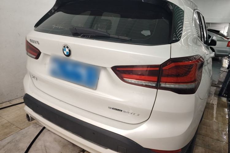 Used BMW X1 2020 sDrive20Li Fashion Model Rear Right 45 Deg