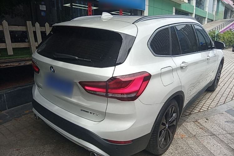 Used BMW X1 2020 sDrive20Li Fashion Model Rear Right 45 Deg