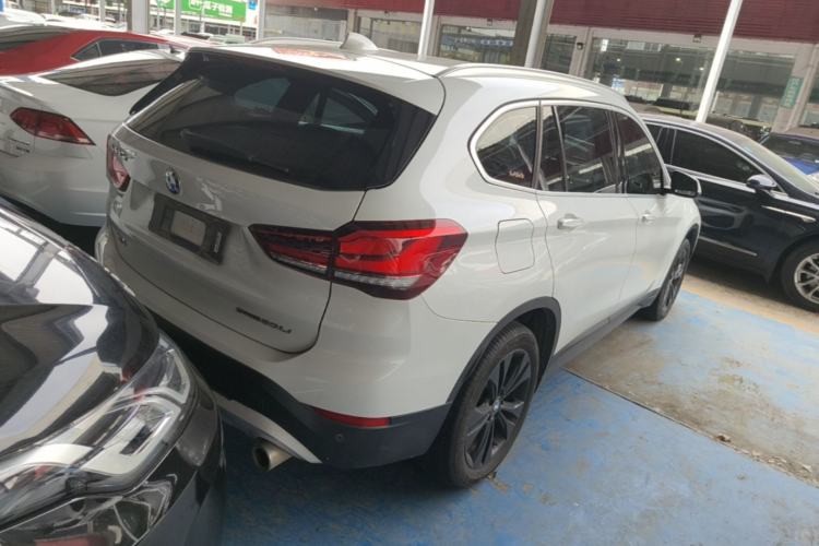 Used BMW X1 2020 sDrive20Li Fashion Model Rear Right 45 Deg