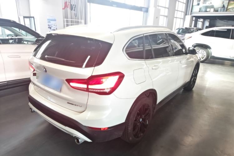 Used BMW X1 2020 sDrive20Li Fashion Model Rear Right 45 Deg