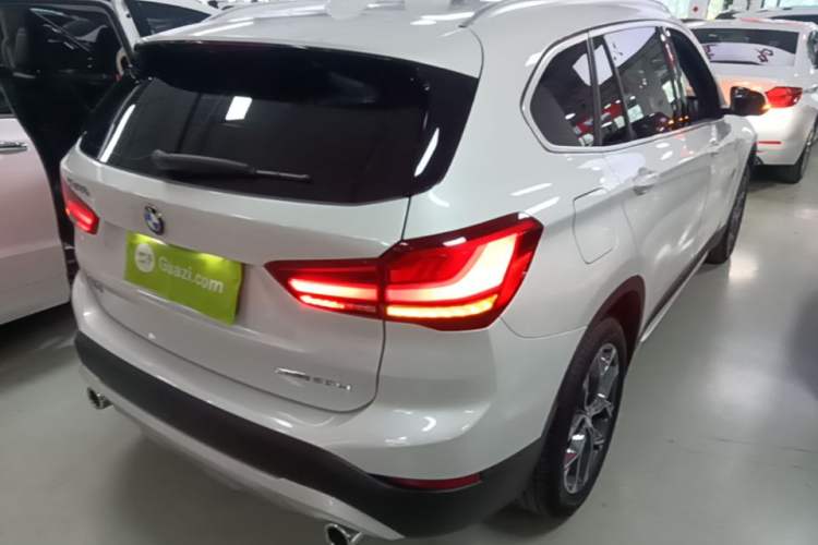 Used BMW X1 2020 sDrive20Li Premium Edition Rear Right 45 Deg