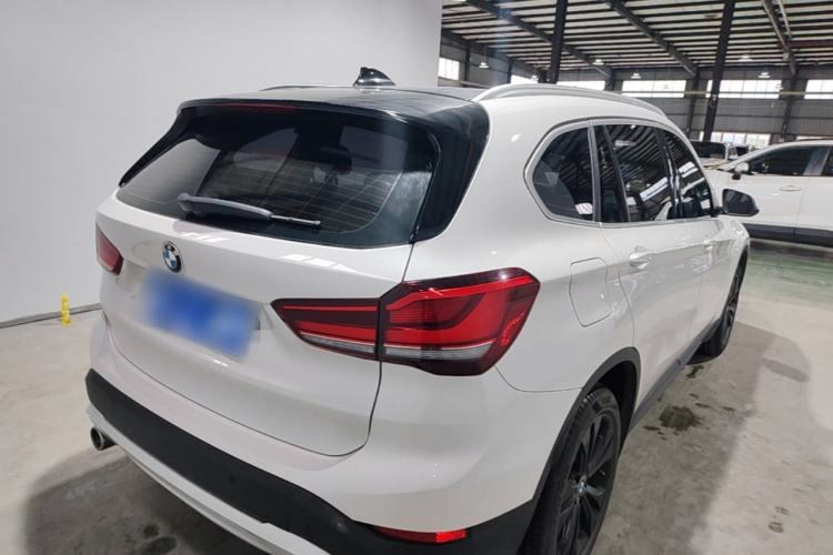 Used BMW X1 2020 sDrive20Li Fashion Model Rear Right 45 Deg