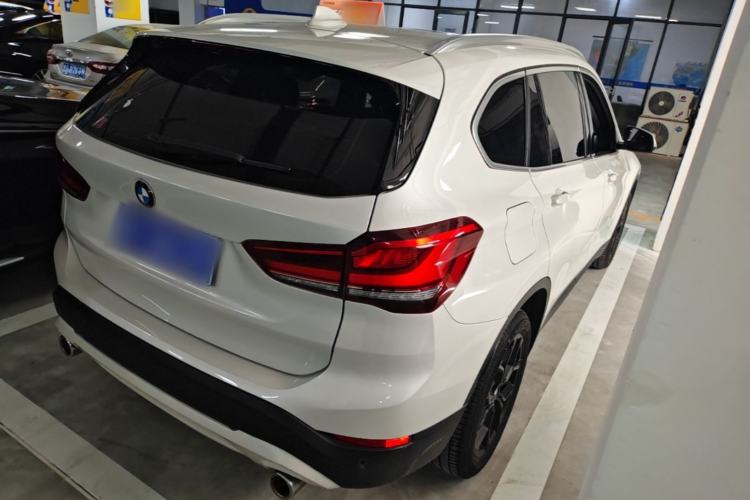 Used BMW X1 2020 sDrive25Li Leading Model Rear Right 45 Deg
