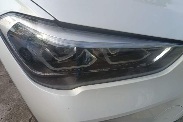 Used BMW X1 2020 sDrive20Li Fashion Model Right Front Headlight