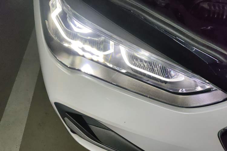 Used BMW X1 2020 xDrive25Li Luxury Edition Right Front Headlight