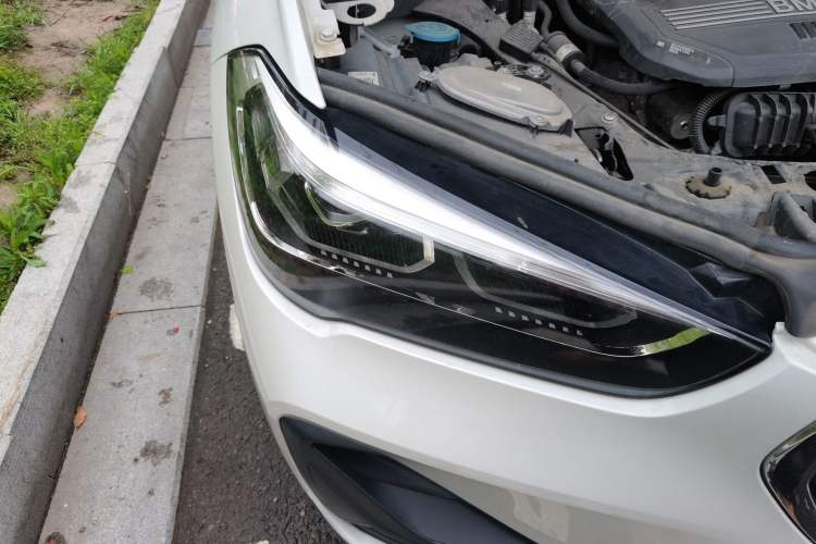 Used BMW X1 2020 sDrive20Li Fashion Model Right Front Headlight