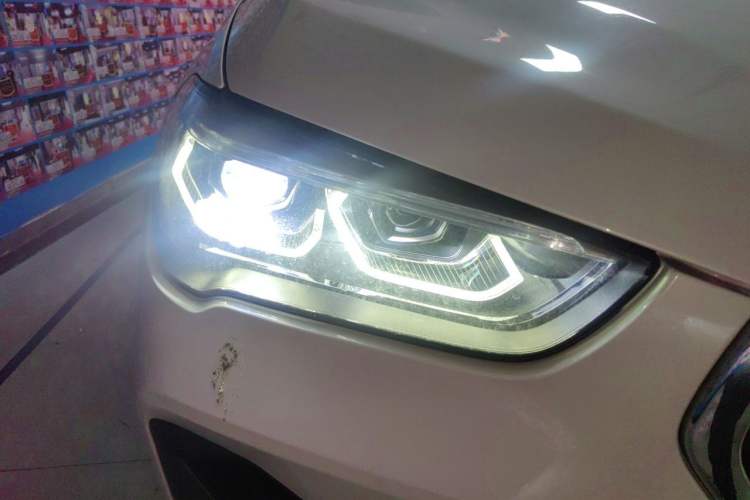 Used BMW X1 2020 sDrive20Li Fashion Model Right Front Headlight