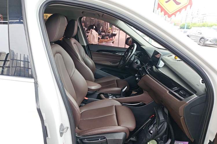 Used BMW X1 2020 sDrive20Li Premium Edition Right Front Seat