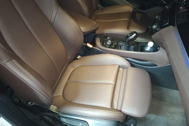 Used BMW X1 2020 sDrive20Li Fashion Model Right Front Seat