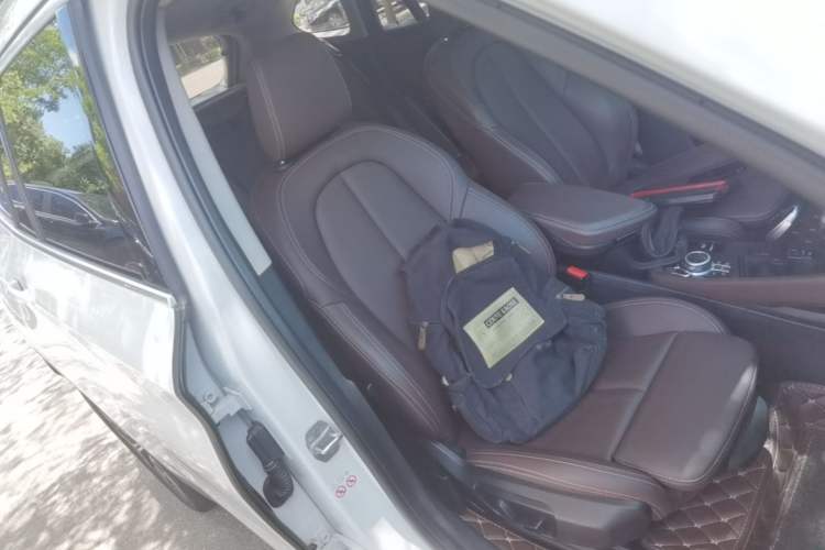 Used BMW X1 2020 sDrive25Li Leading Model Right Front Seat