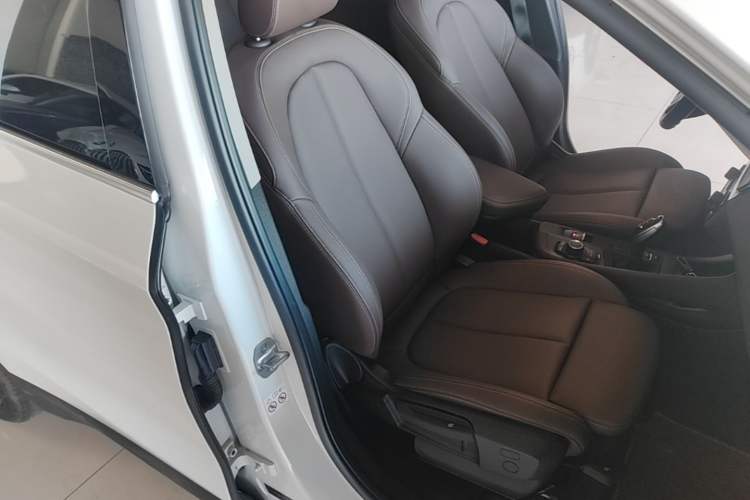 Used BMW X1 2020 sDrive20Li Fashion Model Right Front Seat