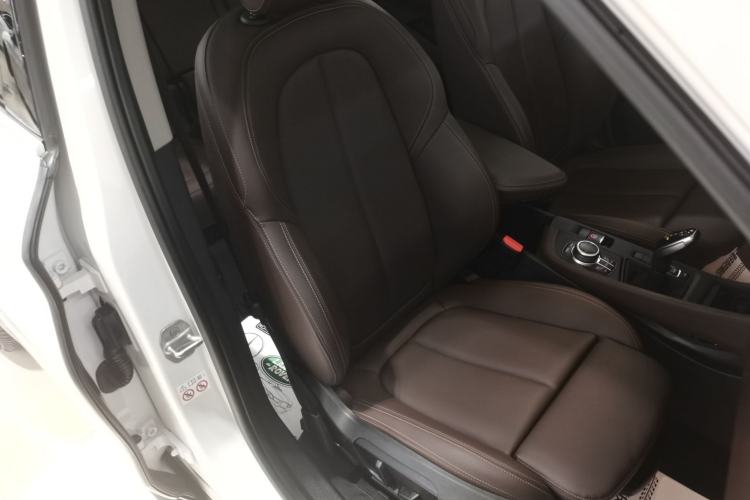 Used BMW X1 2020 sDrive25Li Leading Model Right Front Seat