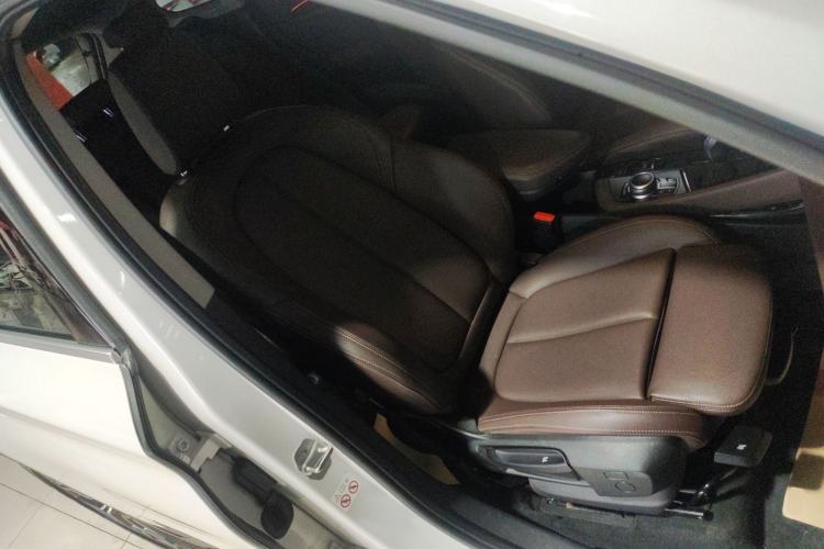 Used BMW X1 2020 sDrive20Li Premium Edition Right Front Seat