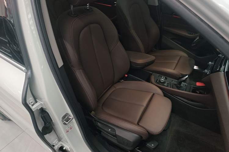 Used BMW X1 2020 sDrive20Li Fashion Model Right Front Seat