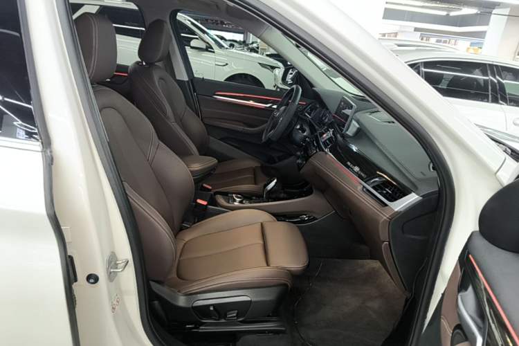 Used BMW X1 2020 xDrive25Li Luxury Edition Right Front Seat