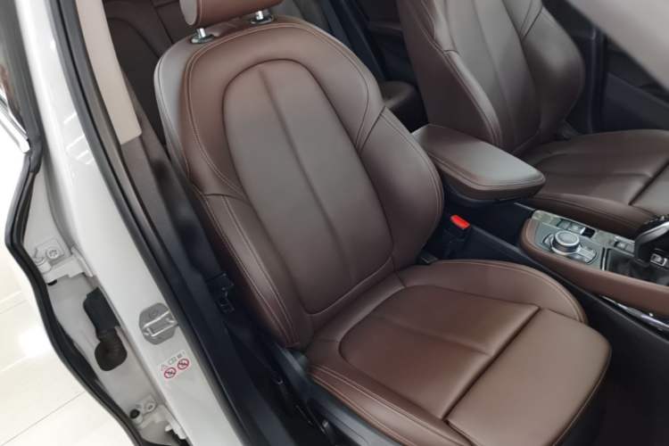 Used BMW X1 2020 xDrive25Li Luxury Edition Right Front Seat