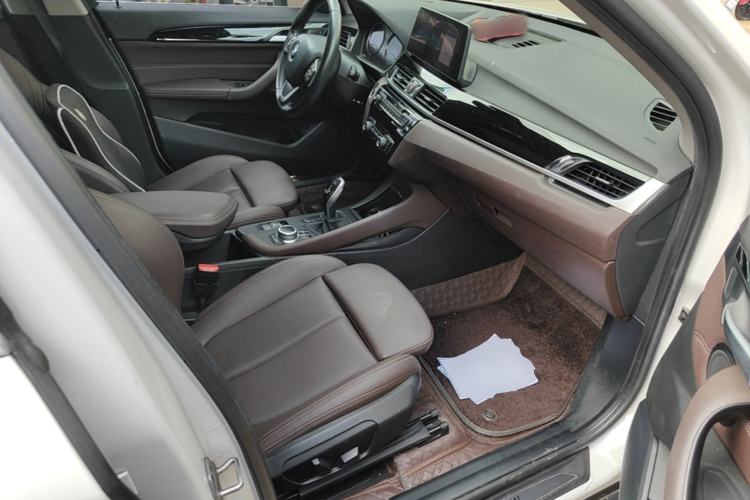 Used BMW X1 2020 sDrive25Li Leading Model Right Front Seat