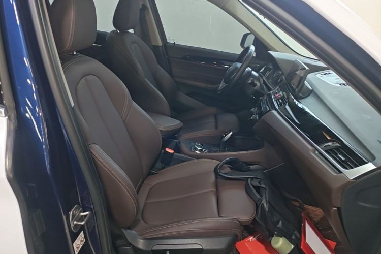 Used BMW X1 2020 sDrive25Li Leading Model Right Front Seat